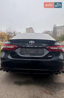 Седан Toyota Camry 2018 в Броварах