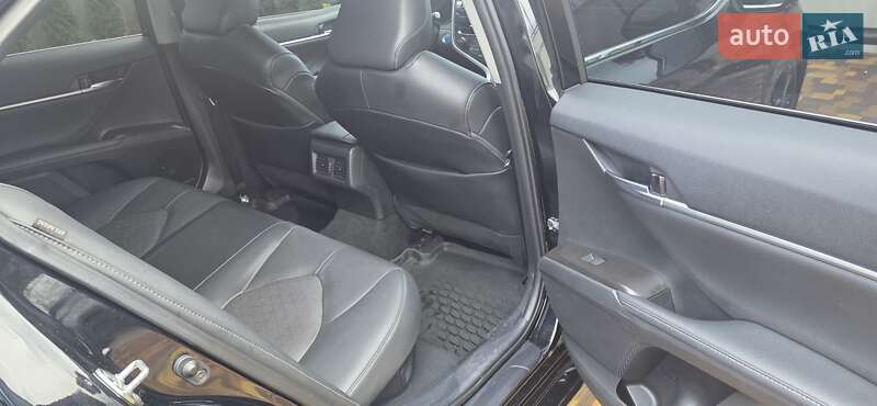 Седан Toyota Camry 2022 в Киеве фото 6 Седан Toyota Camry 2022 в Киеве