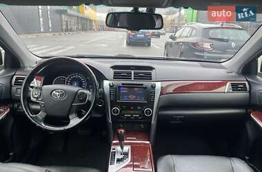 Седан Toyota Camry 2012 в Киеве