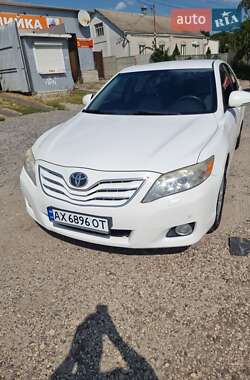Седан Toyota Camry 2009 в Києві