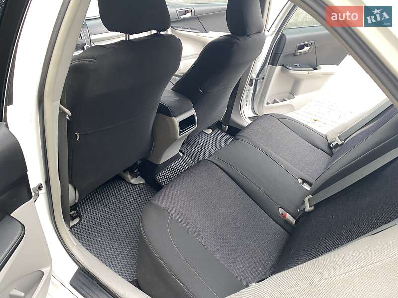 Седан Toyota Camry 2013 в Запорожье