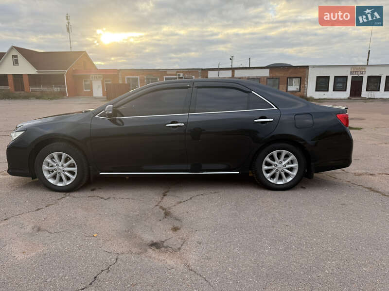 Седан Toyota Camry 2011 в Киеве