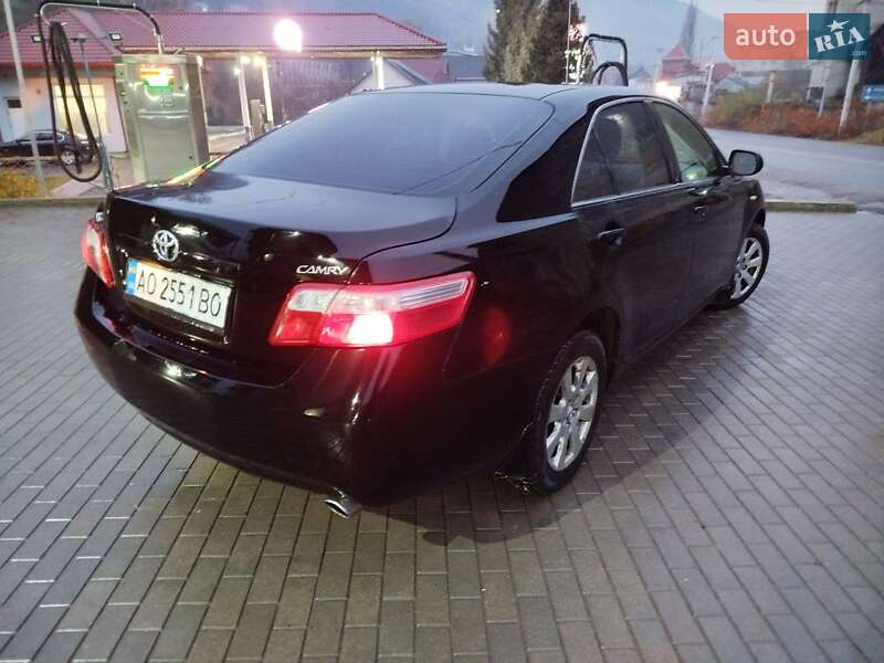 Седан Toyota Camry 2007 в Рахове