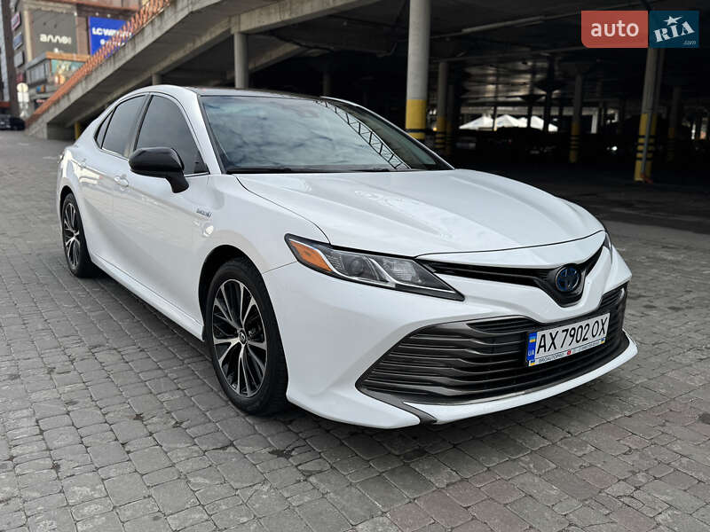 Седан Toyota Camry 2019 в Харькове фото 11 Седан Toyota Camry 2019 в Харькове