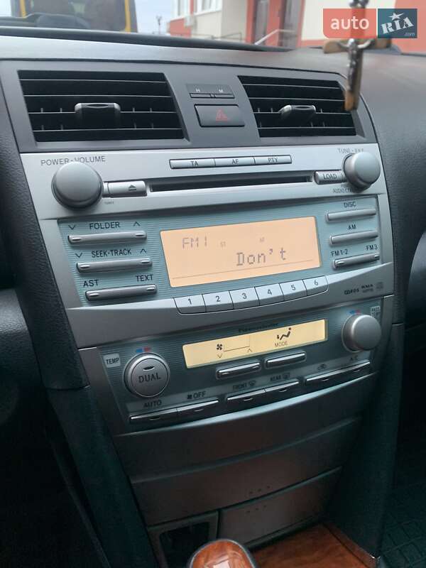 Седан Toyota Camry 2007 в Вараші