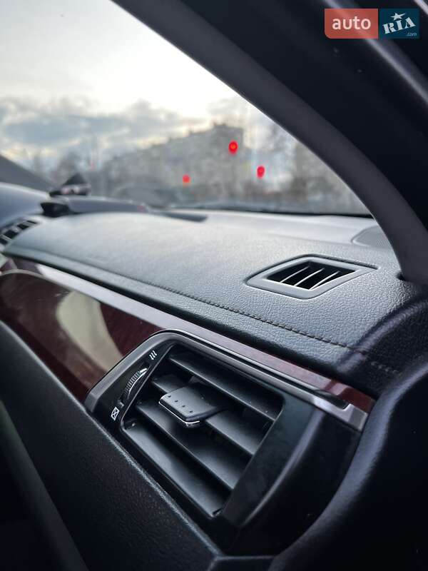 Седан Toyota Camry 2011 в Харькове