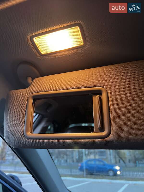 Седан Toyota Camry 2011 в Харькове