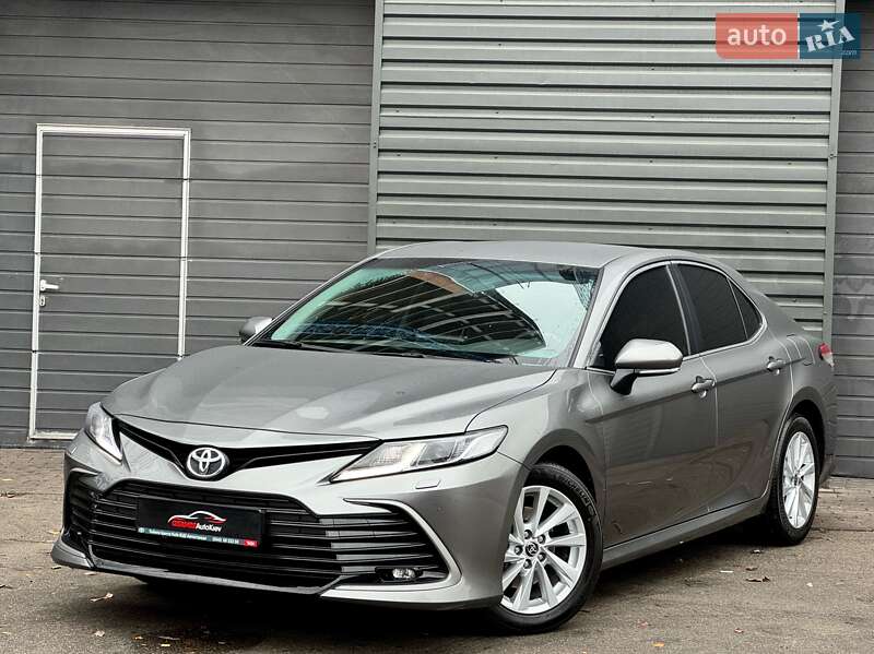 Седан Toyota Camry 2022 в Киеве фото 2 Седан Toyota Camry 2022 в Киеве