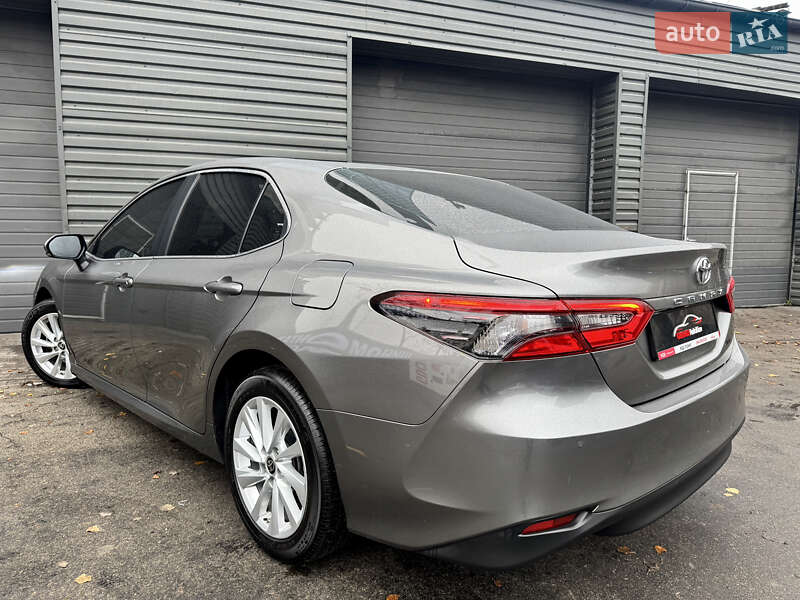 Седан Toyota Camry 2022 в Киеве фото 12 Седан Toyota Camry 2022 в Киеве
