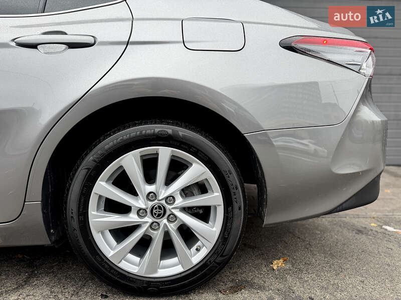 Седан Toyota Camry 2022 в Киеве фото 15 Седан Toyota Camry 2022 в Киеве