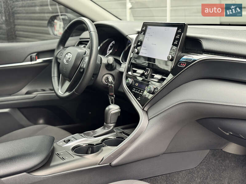 Седан Toyota Camry 2022 в Киеве фото 25 Седан Toyota Camry 2022 в Киеве