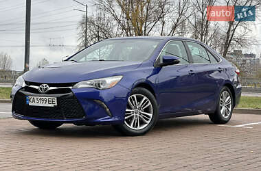 Седан Toyota Camry 2015 в Києві