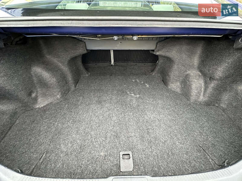 Седан Toyota Camry 2015 в Киеве