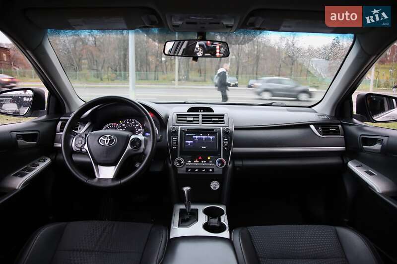 Седан Toyota Camry 2014 в Харькове фото 12 Седан Toyota Camry 2014 в Харькове