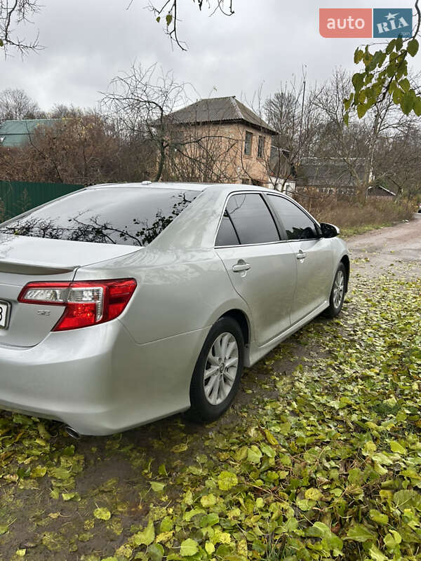 Седан Toyota Camry 2014 в Броварах