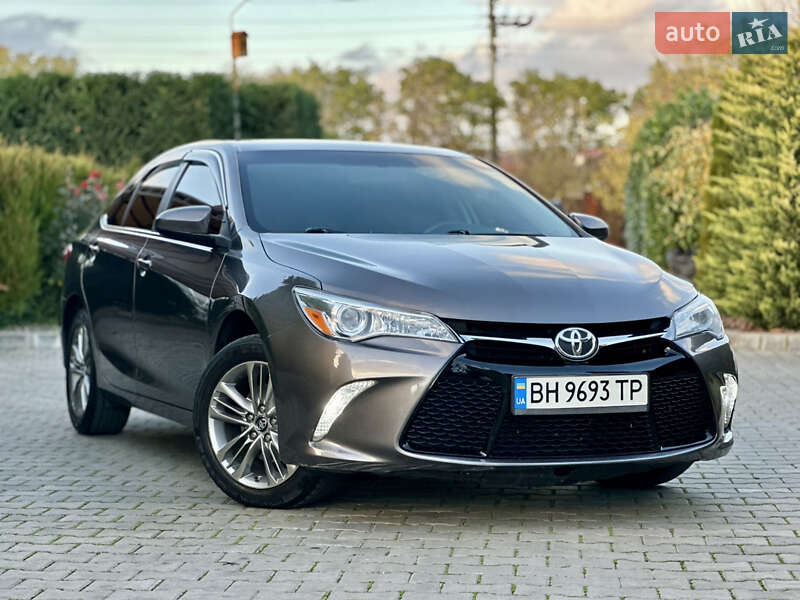 Toyota Camry 2016