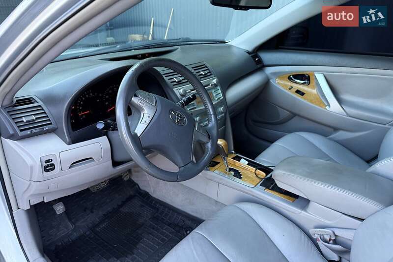 Седан Toyota Camry 2006 в Одессе