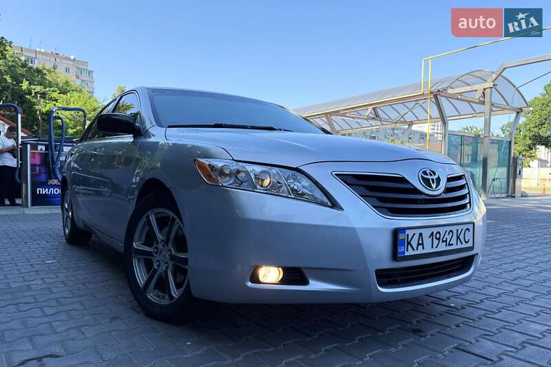 Седан Toyota Camry 2006 в Одессе