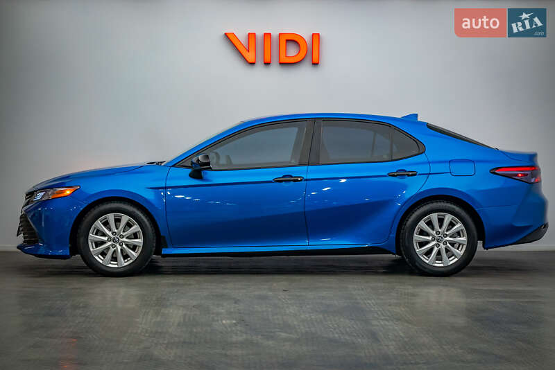 Седан Toyota Camry 2019 в Киеве фото 3 Седан Toyota Camry 2019 в Киеве