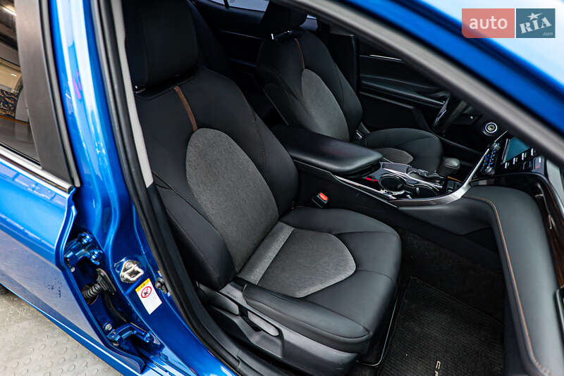 Седан Toyota Camry 2019 в Киеве фото 18 Седан Toyota Camry 2019 в Киеве