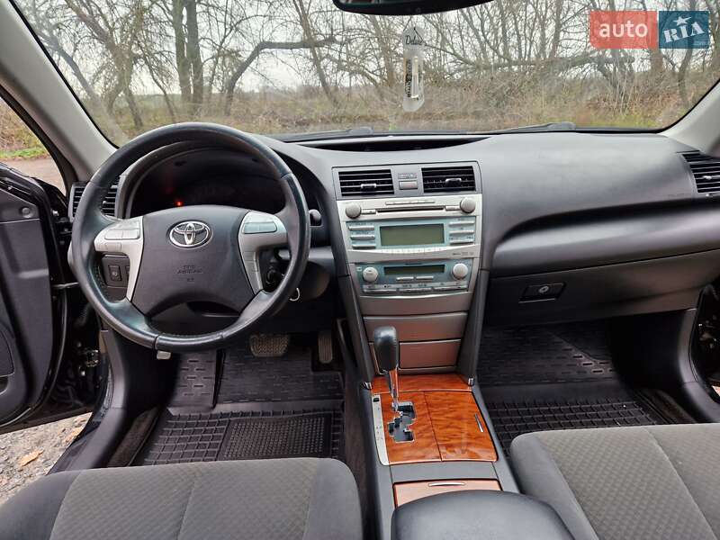 Седан Toyota Camry 2008 в Харькове