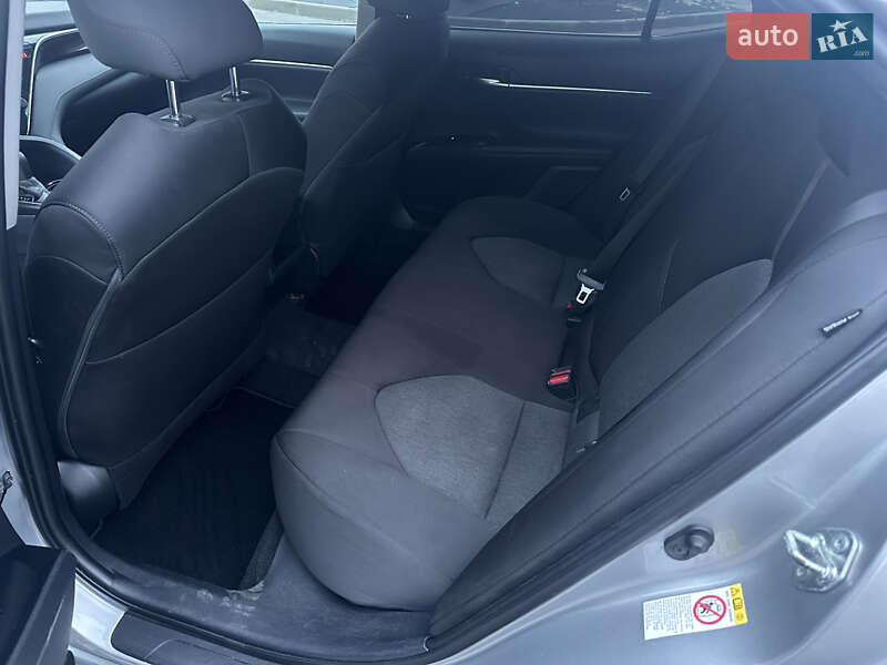 Седан Toyota Camry 2017 в Киеве фото 11 Седан Toyota Camry 2017 в Киеве