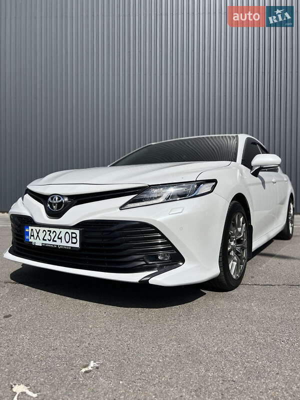 Седан Toyota Camry 2018 в Полтаве фото 5 Седан Toyota Camry 2018 в Полтаве