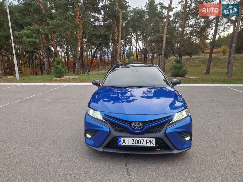 Седан Toyota Camry 2017 в Киеве фото 13 Седан Toyota Camry 2017 в Киеве