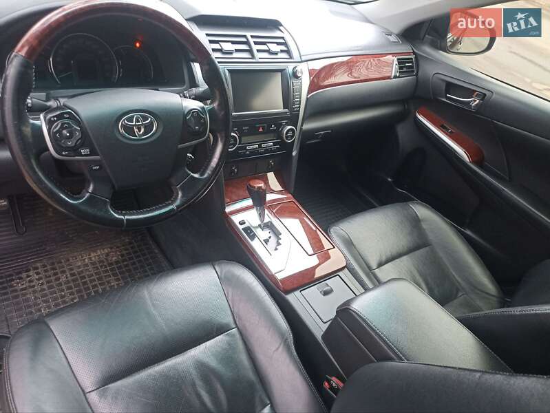 Седан Toyota Camry 2012 в Харькове