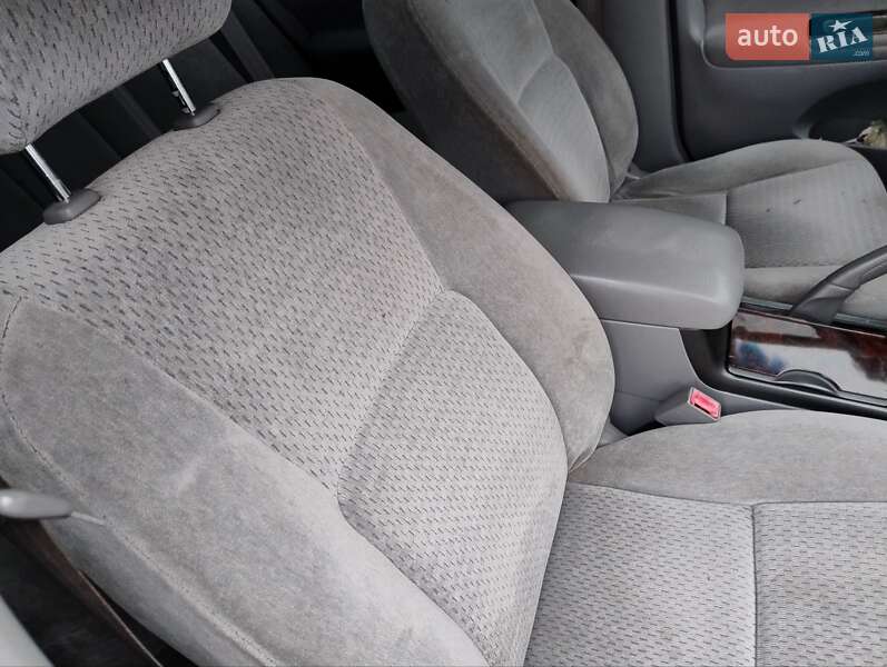 Седан Toyota Camry 2002 в Киеве