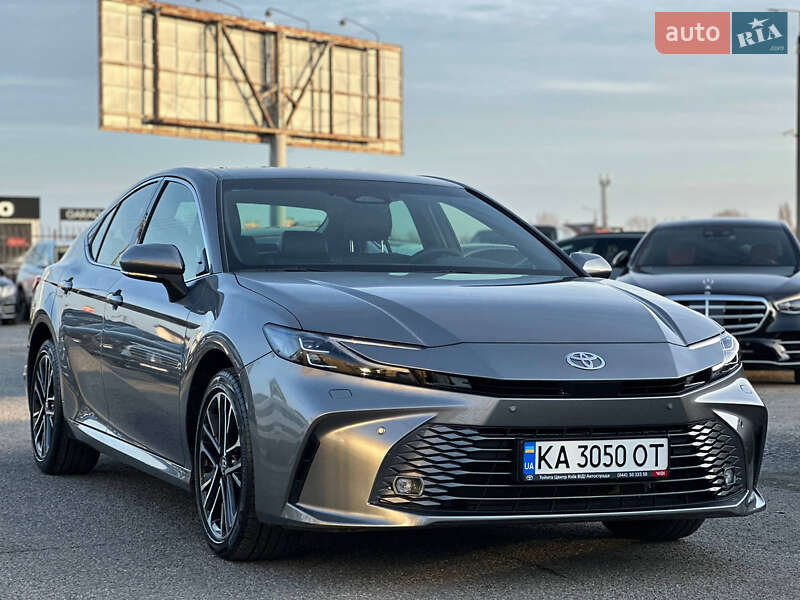 Седан Toyota Camry 2024 в Киеве фото 2 Седан Toyota Camry 2024 в Киеве