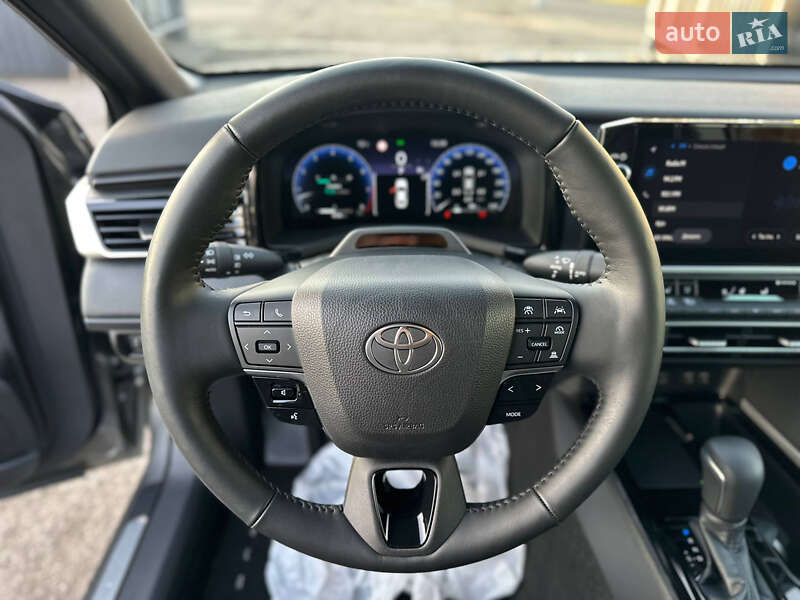 Седан Toyota Camry 2024 в Киеве фото 37 Седан Toyota Camry 2024 в Киеве