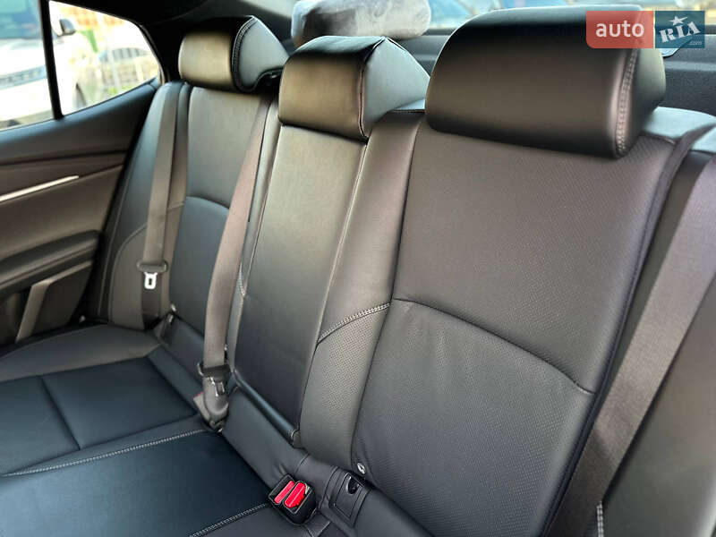 Седан Toyota Camry 2024 в Киеве фото 45 Седан Toyota Camry 2024 в Киеве