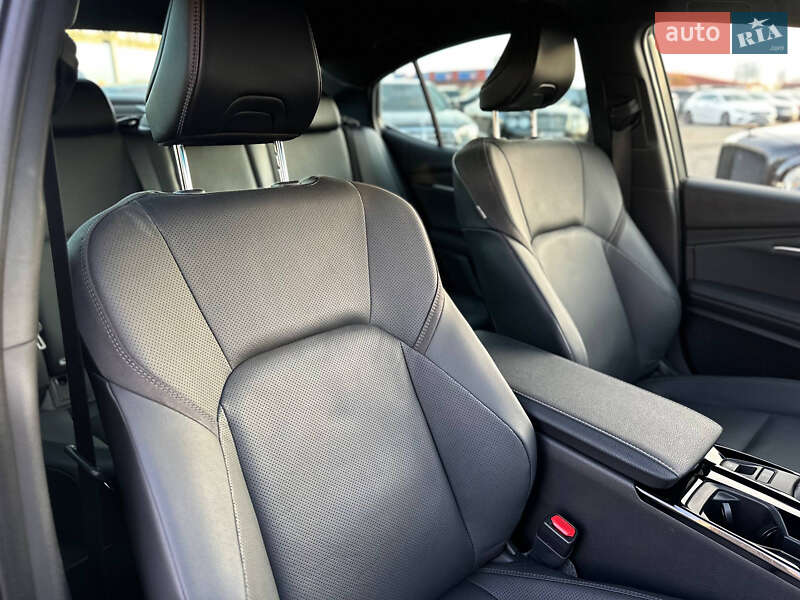 Седан Toyota Camry 2024 в Киеве фото 58 Седан Toyota Camry 2024 в Киеве