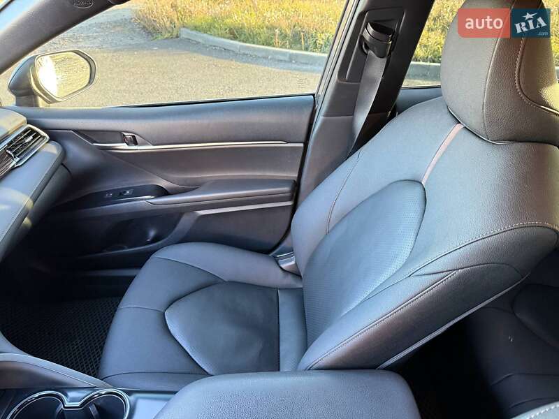 Седан Toyota Camry 2020 в Виннице фото 20 Седан Toyota Camry 2020 в Виннице