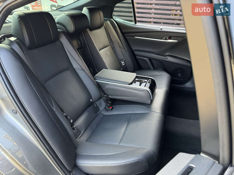 Седан Toyota Camry 2024 в Киеве фото 13 Седан Toyota Camry 2024 в Киеве