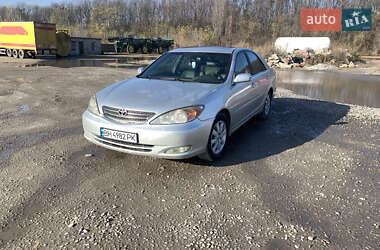 Седан Toyota Camry 2004 в Умани