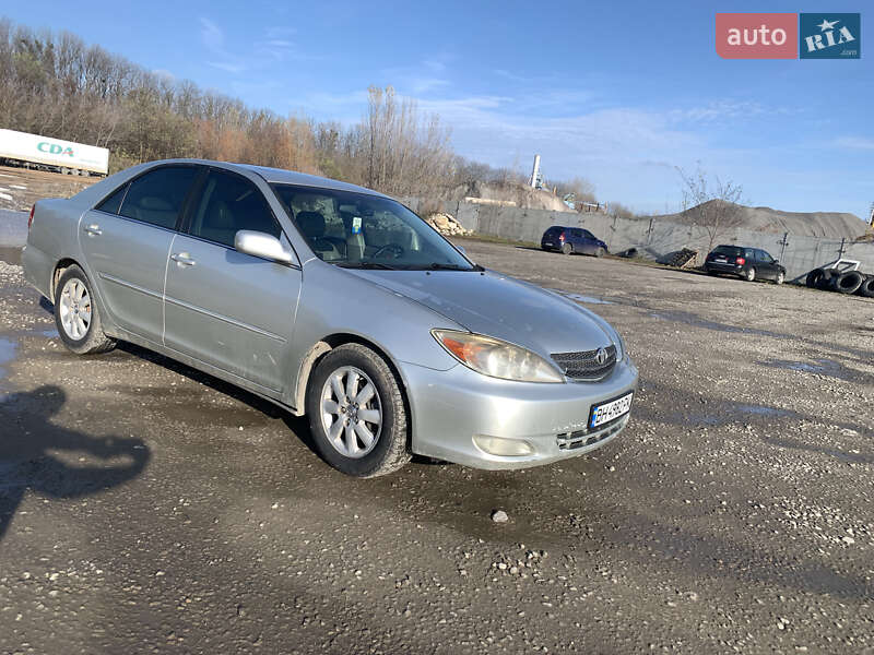 Седан Toyota Camry 2004 в Умани фото 2 Седан Toyota Camry 2004 в Умани