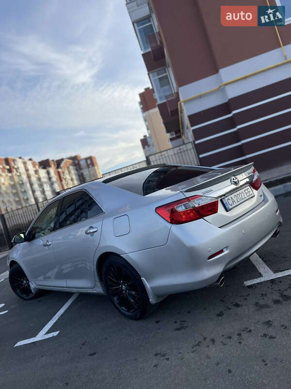 Седан Toyota Camry 2012 в Умани фото 13 Седан Toyota Camry 2012 в Умани