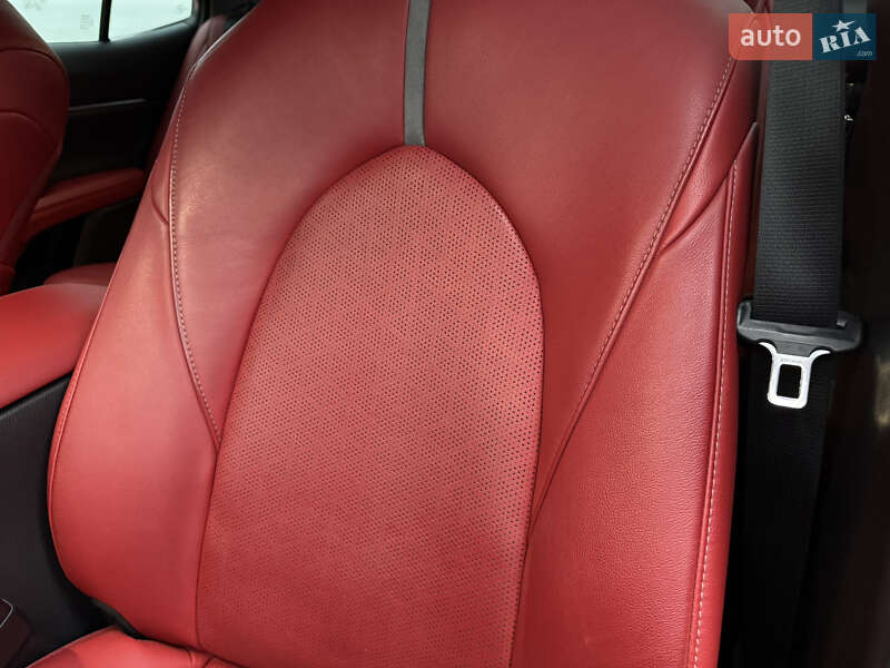 Седан Toyota Camry 2021 в Києві фото 19 Седан Toyota Camry 2021 в Києві