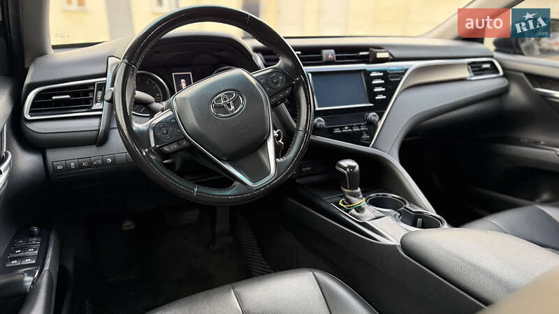 Седан Toyota Camry 2017 в Днепре фото 11 Седан Toyota Camry 2017 в Днепре