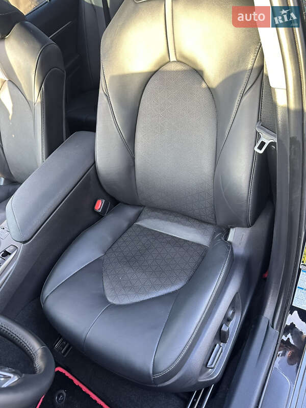 Седан Toyota Camry 2022 в Тернополе фото 21 Седан Toyota Camry 2022 в Тернополе