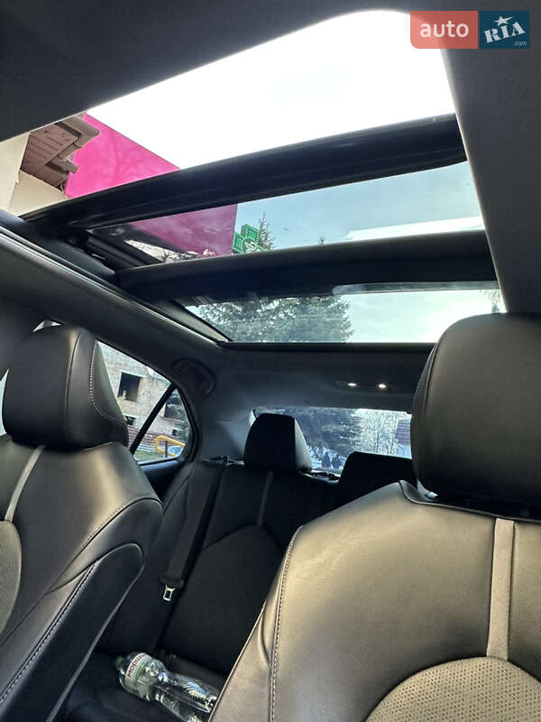 Седан Toyota Camry 2022 в Тернополе фото 27 Седан Toyota Camry 2022 в Тернополе