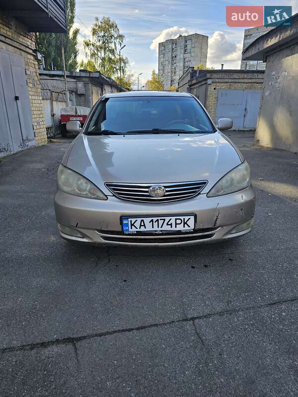 Седан Toyota Camry 2003 в Киеве фото 2 Седан Toyota Camry 2003 в Киеве