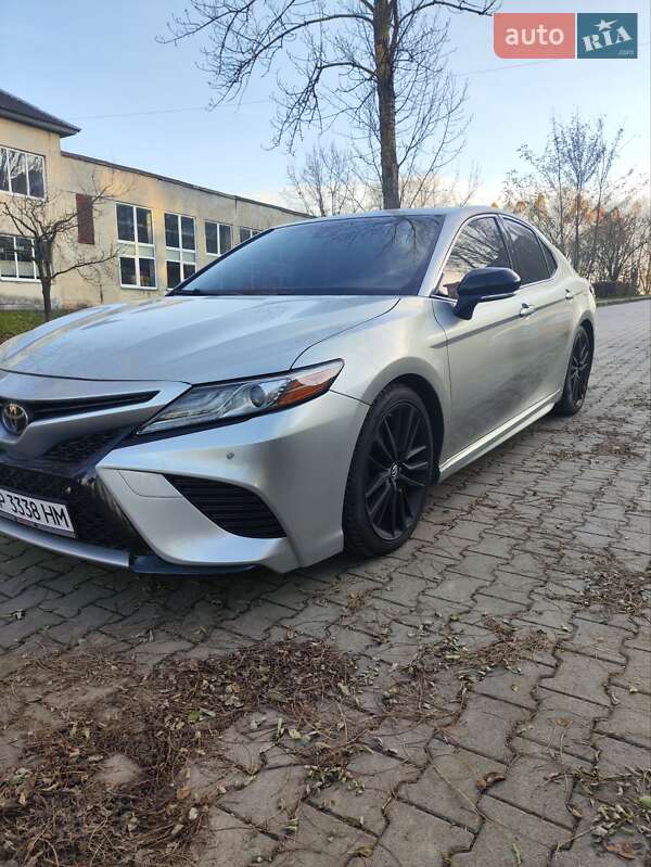Toyota Camry 2018