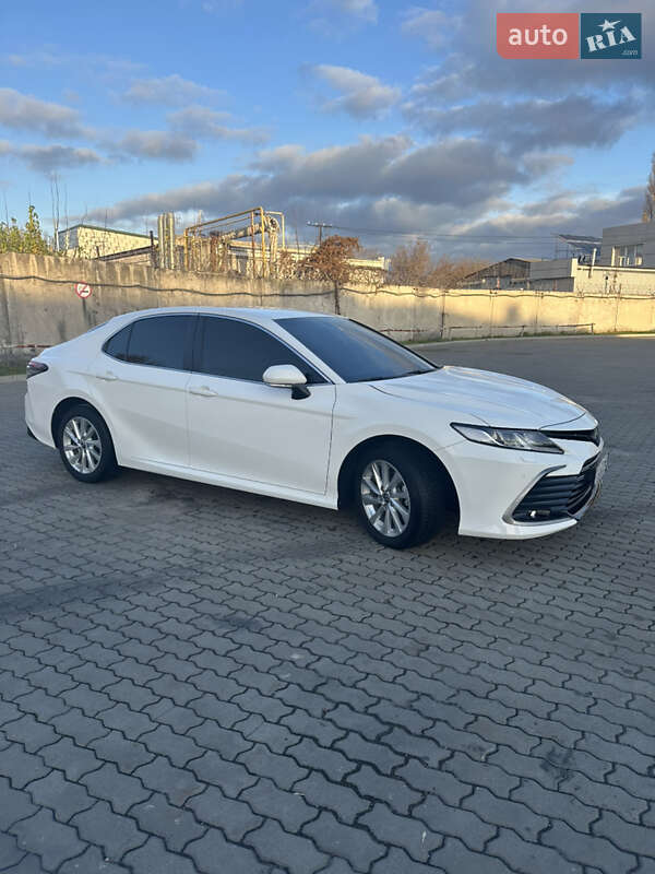 Седан Toyota Camry 2023 в Кременчуге фото 2 Седан Toyota Camry 2023 в Кременчуге