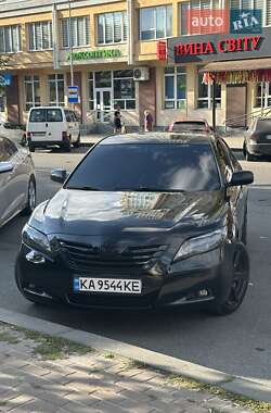 Седан Toyota Camry 2008 в Киеве