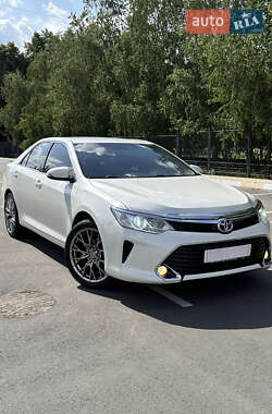 Седан Toyota Camry 2017 в Києві