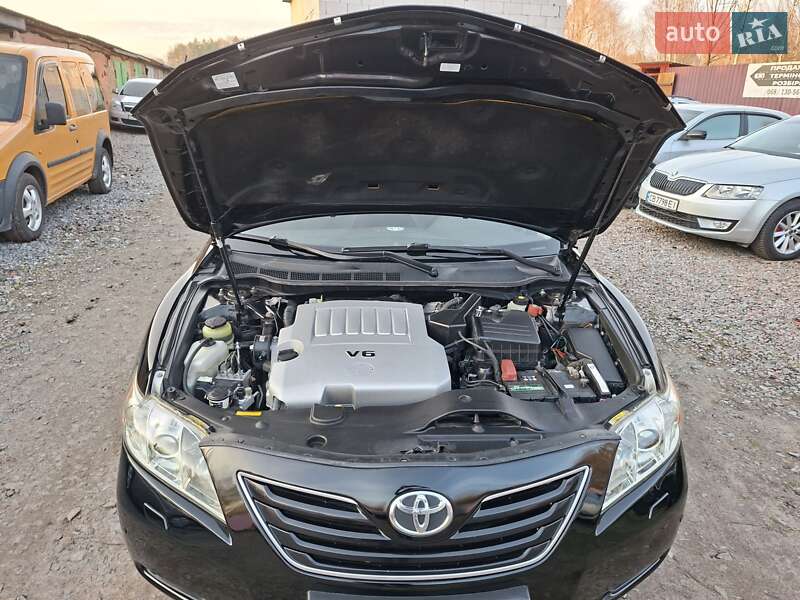Седан Toyota Camry 2008 в Нежине