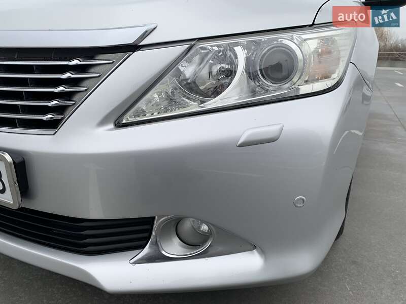 Седан Toyota Camry 2011 в Києві